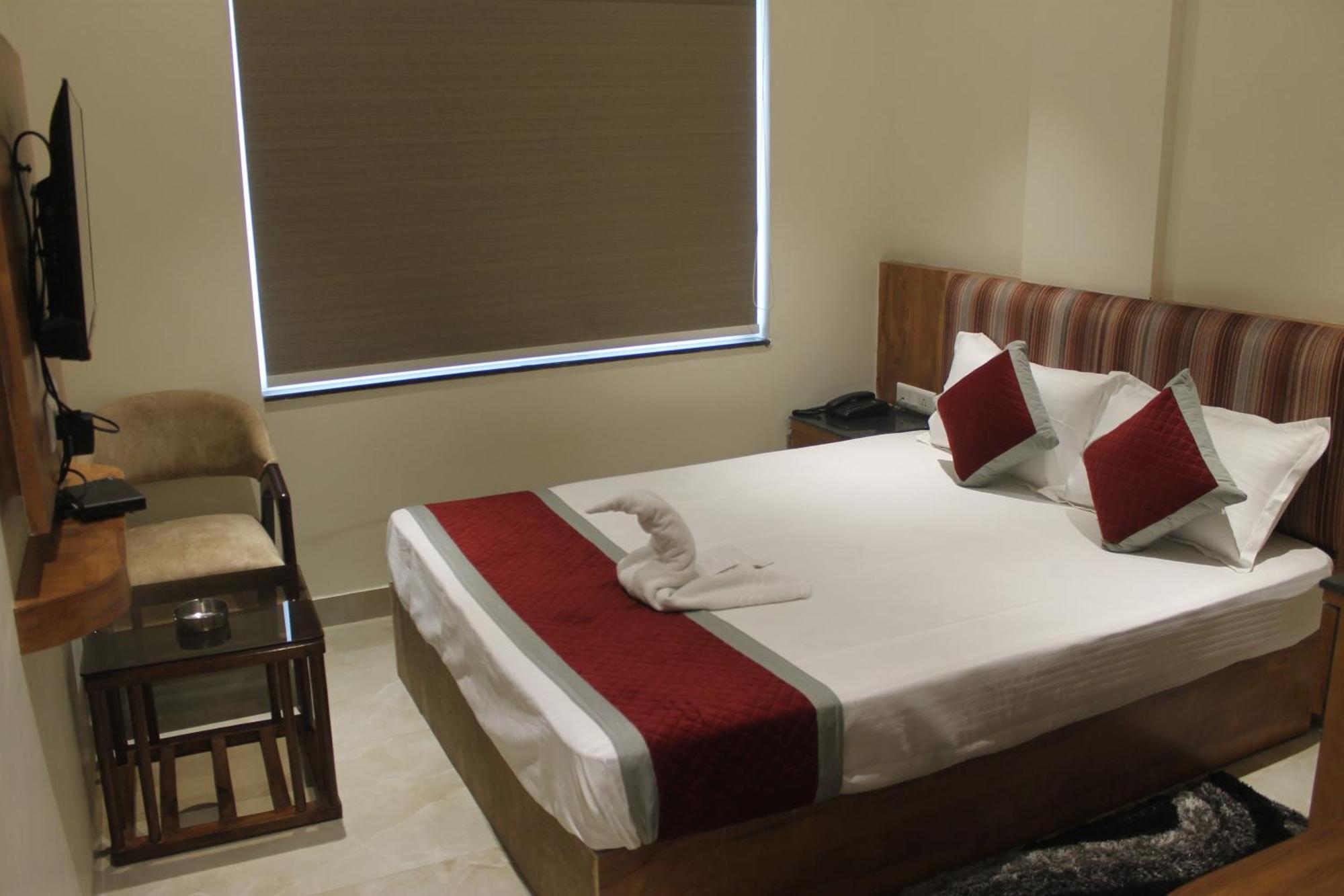 Hotel The Rosewood - Berries Group Kolkata