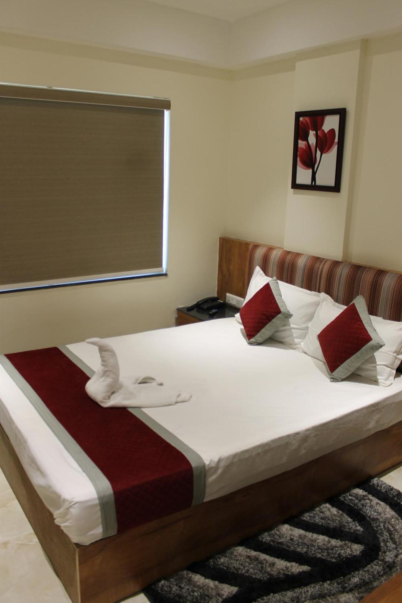 Hotel The Rosewood - Berries Group Kolkata